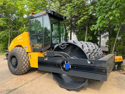 China 14 Ton Single Drum Vibratory Road Roller with Tier 2 Cummins Engine for sale