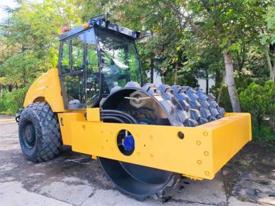 Chine Rouleau mécanique à tambour unique LT214B de 14 tonnes avec pied de mouton à vendre