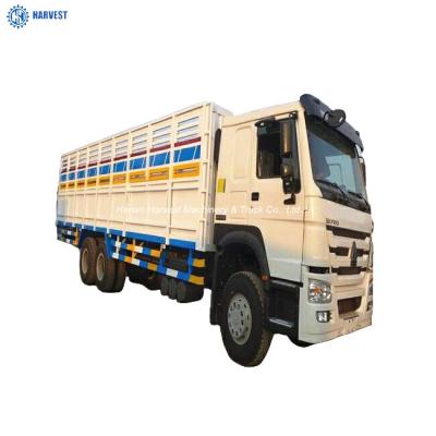 China 12R24 banden 371hp 6x4 Sinotruk 9500x2300x2300mm Howo-Ladingsvrachtwagen Te koop