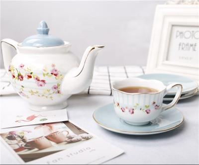 China Sustainable Luxury Blue And White Color Fashion Personalized Ceramic Coffee Tea Sets for sale