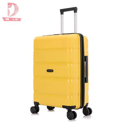 China PP China Factory Hard Shell Personalize PP Material Bags Aluminum Trolley Bag Luggage for sale