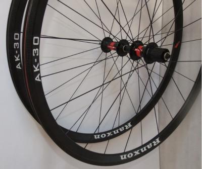 China De duurzame Koolstof van de Koolstofwheelset van de Wegfiets 700C omrandt 21.2×30mm Te koop