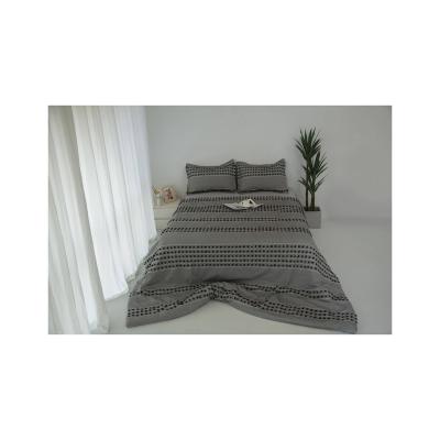 China Good Price Soft New Product Exquisite Gray Waterproof King Size Cotton Cut Pattern Bedding Set for sale