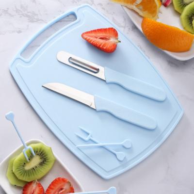 China Mini Small Sustainable Custom Multifunctional Plastic PP Fruit Vegetable Cutting Cutting Board Set With Knife Fork For Kitchen for sale