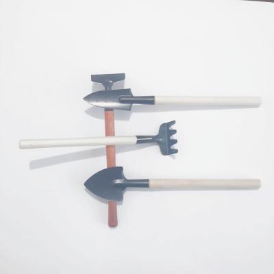 China Wholesale Classic Style Gardening Practical Garden Tools Flower Shovel for sale