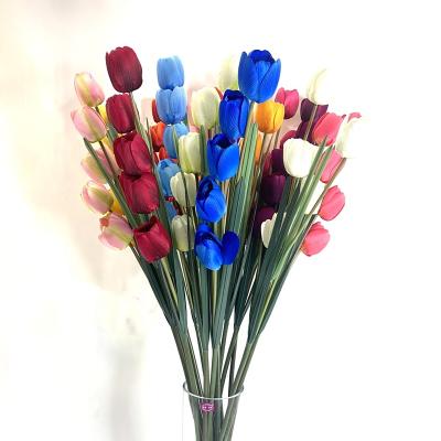 China FCP1106 Plastic and Silk Artificial Tulip Long Stem Plastic Flowers Fake Silk Bottom Tulips for sale