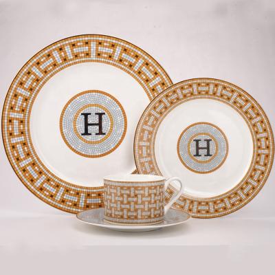 China Sustainable Western Fine Bone China Gold Plates 8inch 10.5inch Ceramic Luxury Dishes Sets for sale