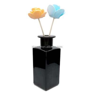 China Personal Care 250ml Black Square Spray Glass Diffuser Reeds Aroma Bottles for sale