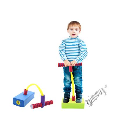 China healthy & Qilong Lightweight Children's Sports Lightweight Pogo Stick Toys Baby Jumper Foam Frog Foam Frog Toy Foam Frog Jumping Outer Plastic Jumping Door Toy for sale