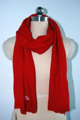 China OEM Knitting Patterns Accessories Ladies Red Scarf Anti Shrink for sale