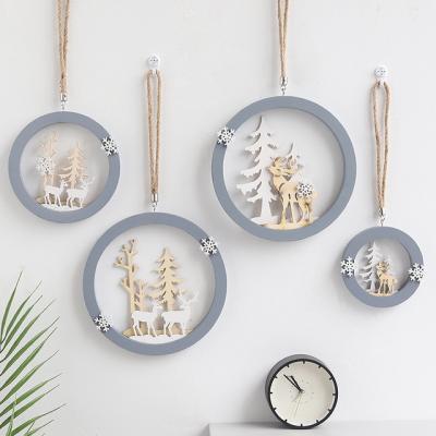 China Decorative Europe Style Christmas Decoration Wooden Ornaments For Wall Hanging for sale