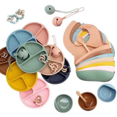 China Eco-Friendly Waterproof Children's Silicone Bib Bowl Training Administers Silicone Tableware Toddler Dishes Baby Feeding Spoon Set for sale