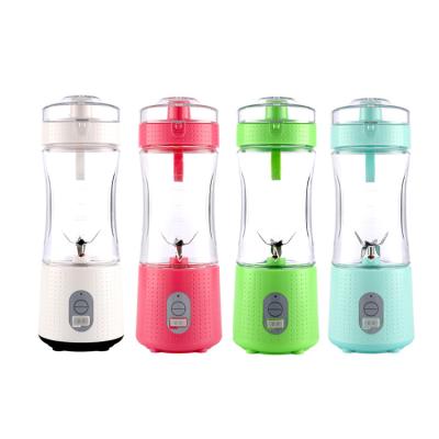 China Easy Handling Wholesale New Style 2021 Portable Juice Blender Cup Usb Mini Electric Rechargeable Fruit Juicer for sale