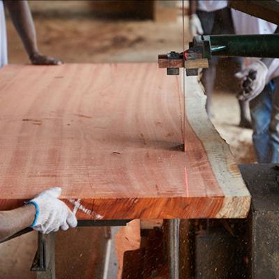 China Africa Padauk Wood Furniture Timber Slab Rustic Wood Raw Plank Decking Wood Panel For Flooring Wood Veneer Slab Raw Material for sale