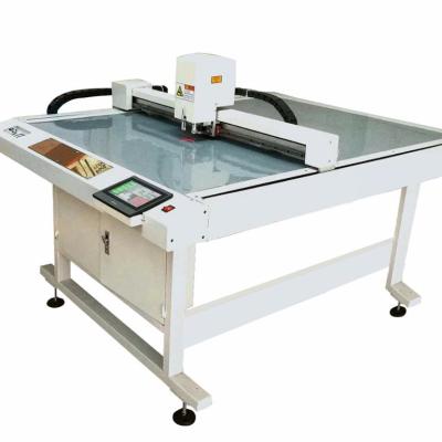 China PVC mycut multifunctional flatbed cnc cardboard cutting plotter at factory price for sale