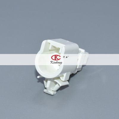 China Kinkong 5 Pin Automotive Television Camera Male Side Connector 90980-12189 for sale