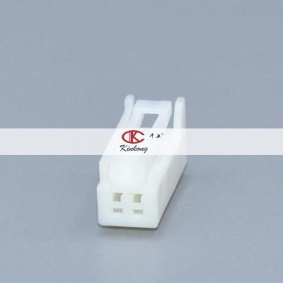 China Kinkong 2 Pin Female Automotive Connector 90980-11918 for sale