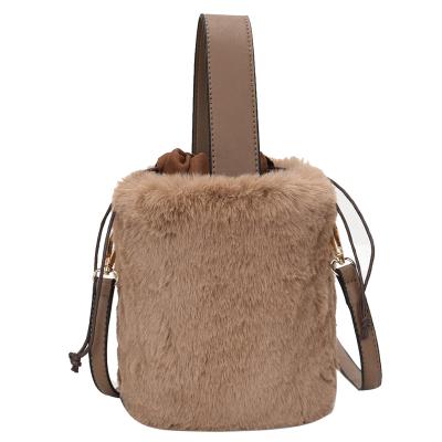 China Large Capacity Ladies Fashion Cute Faux Fur Purse Bags Cross Women - Plush Mini Bucket Evening Tote Bag Body Handbags for sale