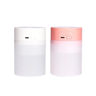 China 2023 New Arrival 200ml USB Fogger Household Mini Air Humidifier Portable Mist Maker Car for sale