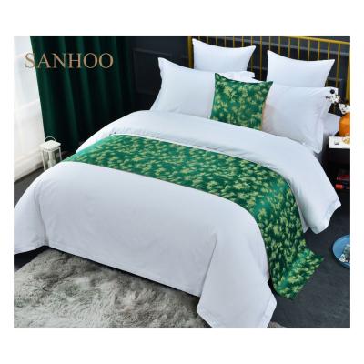 China SANHOO Nondisposable Wedding Room Double Waist Cover Throw Cushion Set Hotel Bed Scarf Bed Runner for sale