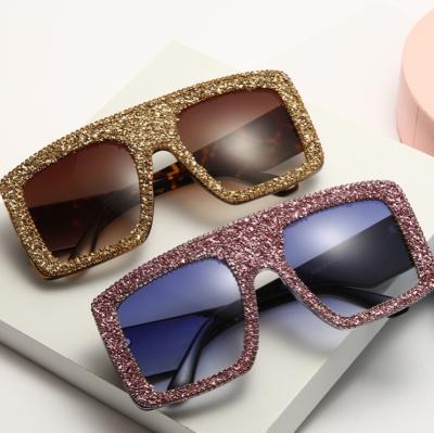 China 2021 New Big Frame Luxury Wholesale Top Quality Trend Luxury Luminous Vintage Diamond 2021 Women Sunglasses for sale