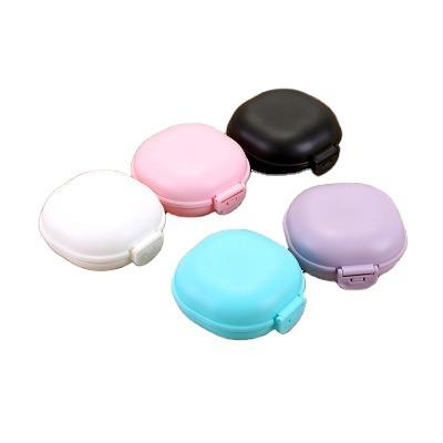 China New Style Travel Viable Portable Soap Holder Bathroom Plastic Macaroon Soap Box With Lid Wholesale for sale