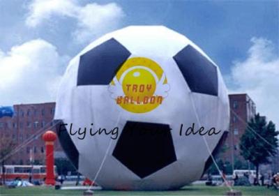 China 15m attraktiver aufblasbarer Werbungs-Ballon mit Fußball-Form für Partei zu verkaufen