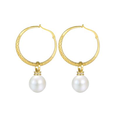 China Environmental Friendly Fashion Jewelry Silver Stud Earrings Exaggerated Big Earrings Shell Pearl Earrings Bridesmaid Gifts for sale