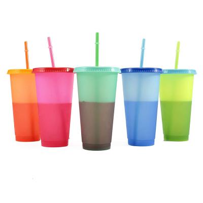 China New Arrival Sustainable Creative Plastic Water Bottle 24oz Coffee Color Changing Cups With Lid And Straw for sale