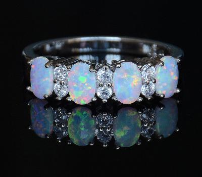 China FASHIONABLE Elegant White Opal Ring Jewelry For Wedding Fire Engagement Accessory for sale