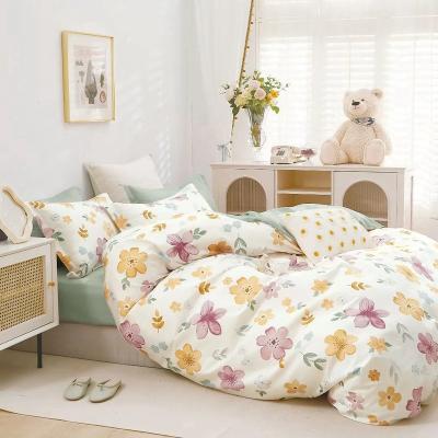 China Breathable 100% Cotton Floral Print Fabric Bed Sheet Quilt Cover Pillowcase Fabric 2.35m wide for sale