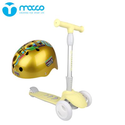 China Light Yellow New High Performance Flash Children's LED Flash Kick Scooter Children's Flash Wheel With K9 Helmet for sale