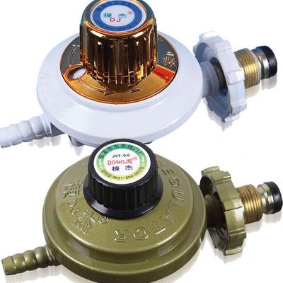 China Zinc/Alu maxco lpg regulator gas 150 mbar alloy shell cheap price gas lpg regulator for sale