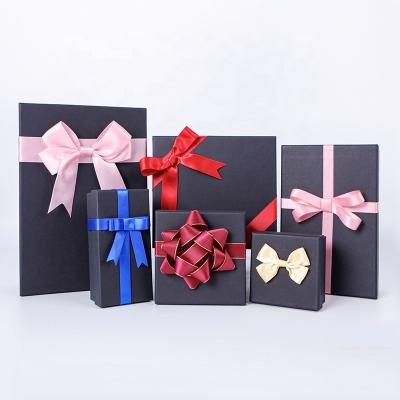 China Elastic Loop Pre Atado Arco Para Caja Decorativo Personalizado Envasado de Regalos Arco de Embalaje Arcos de cinta en venta