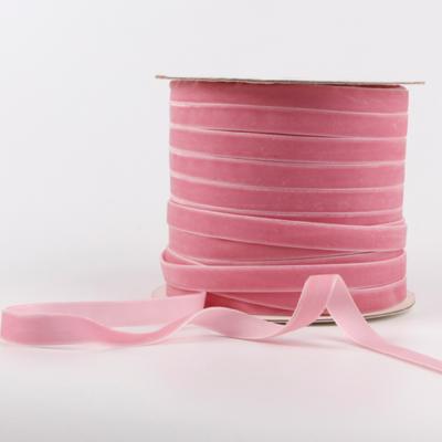 China Broderierte 25mm Einfachgesichtsfarben Pink Velvet Ribbon 32 Farben Sortiment Pack zu verkaufen