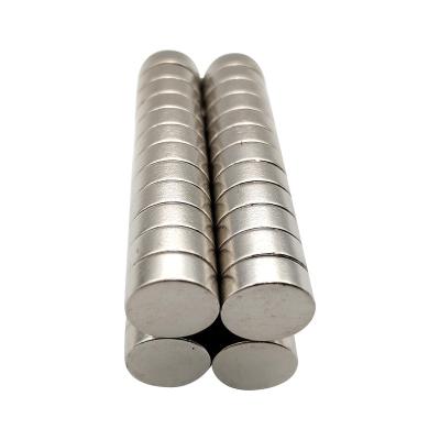 China Industrial Neodymium Magnet D10 N52 Disc Magnet High Performance Mini Round Strong Neodymium Magnets for sale