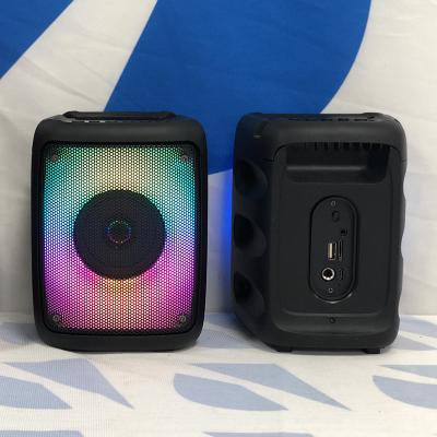 China No Wire High Quality Microphone Support Light RGB Knots Wireless Speakers for sale