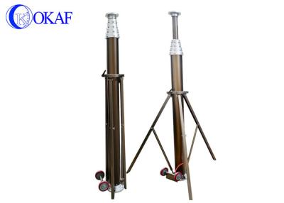 Chine Mât pneumatique d'antenne télescopique de pompe de pied DC12V portatif 15A avec le trépied/roue à vendre