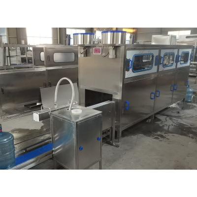 China Barril plástico equipo automático del envasado por contracción de la máquina de rellenar del agua de 5 galones en venta