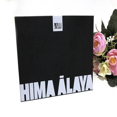 China Custom Gift Envelope Black Printing Logo Paper Gift Certificate Folding Envelope Packaging Printing For Car Business Use for sale