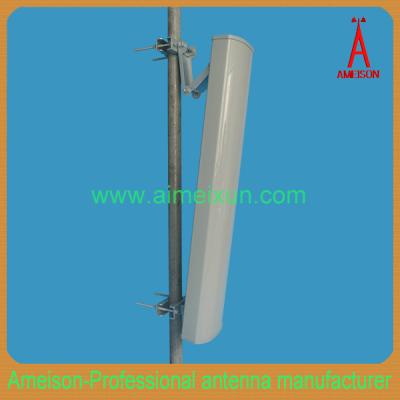 China 698-960MHz 14dBi Directional Panel Antenna LTE,CDMA,GSM antenna for sale