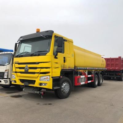 China LHD RHD Tipo de condução Sinotruk camião de desvio 20000 litros 6000 galões Howo 6x4 380hp à venda