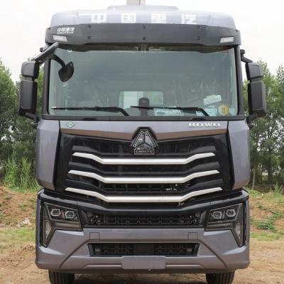 중국 중고용 시노트룩 하우오 MAX 6X4 460hp LNG 트랙터 2 회전 셰이프 판매용