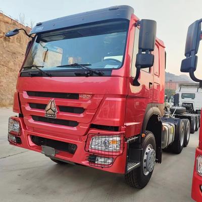 China Dieselbrandstof Type Gebruikte Sinotruk Traktor Truck Hoofd 371HP 6X4 Met handmatig raam Te koop