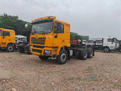 Chine Puissant chargement de 25000 kg Zf direction Shacman F3000 camion tracteur avec réservoir diesel 400L à vendre