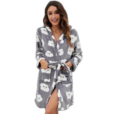 China Long Thermal Warm Bathrobe With Hooded Women's Thermal Pocket Flannel Long Robes 100% Polyester Women's Long Robe for sale