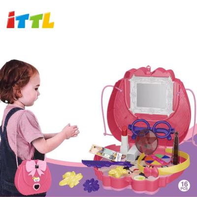 China Famous plastic makeup set 16pcs home theater packsack kids beauty shop beauty set toy for sale