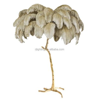 China Real Style Modern Copper Brass Resin Hotel Decoration White Feather Floor Lamp Ostrich Feather Standing Lamp for sale