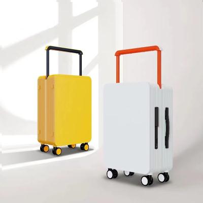 China Custom Fashion Boarding Spinner 20 PC New Inch Hard Shell Luggage Trolley Ride On Luggage for sale