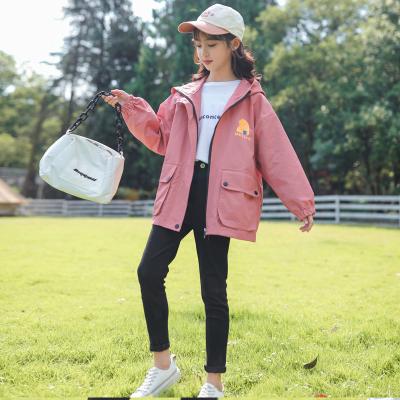 China New spring and autumn fashionable long sleeve graffiti bear coat children's clothing trench coat girls' quilted jacket casual girls' coat for sale